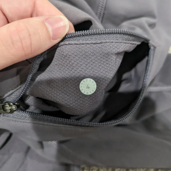 Lululemon Pace Rival Crop *22 Moonphase With Side Pockets Size 4 - Picture 10 of 10